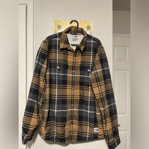 North Face Men’s Sherpa- Lined Plaid Jacket size Medium